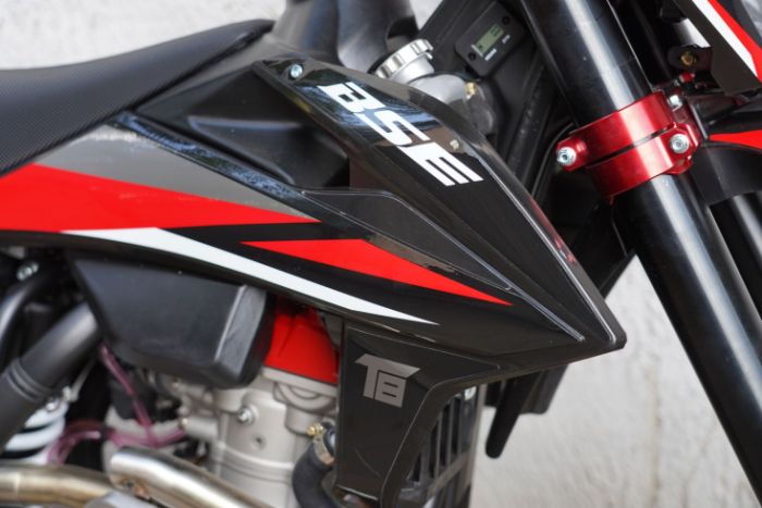 Эндуро / кроссовый мотоцикл BSE T8 Red Storm (Sport), арт. B0T8KF025HRH2
