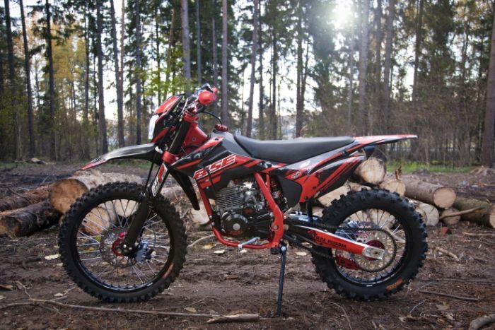 Эндуро / кроссовый мотоцикл BSE Z10 Red Black (ZS172 FMM-7), арт. BZ10KC060HHR3