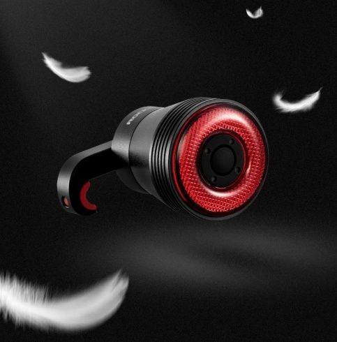 Фонарь задний ROCKBROS , крепеж на заднюю трубу, датчик сна и торможения, USB , арт. RB_TL907Q51